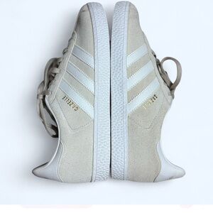 Adidas Gazelle Light Tan Suede Sneakers Youth Sz 4.5